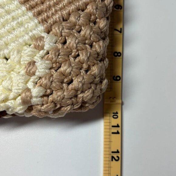 VINTAGE Purse Macrame Boho Style Lucite Handles - Picture 5 of 11